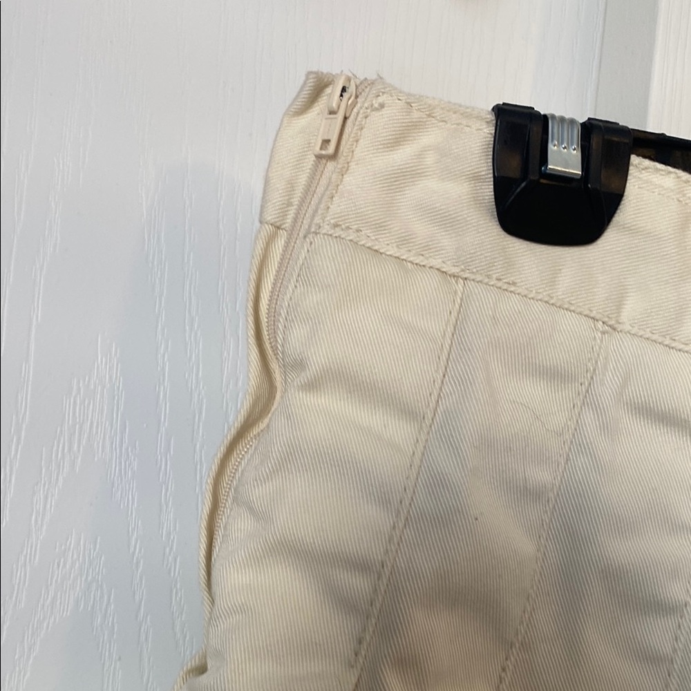 Cream Pleated Women's Skort - Picture 4 of 4